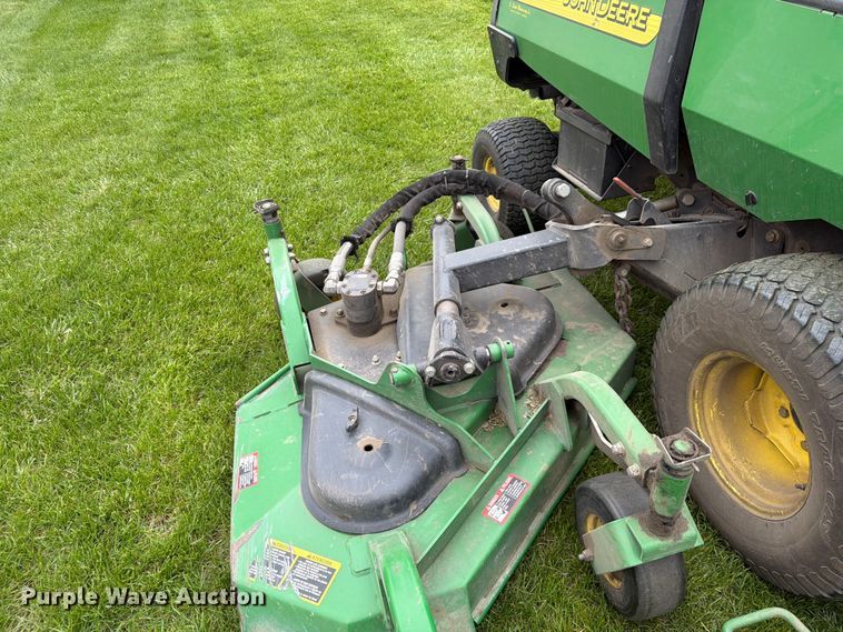 image for item FK0149 2004 John Deere Turbo 1609 ZTR lawn mower