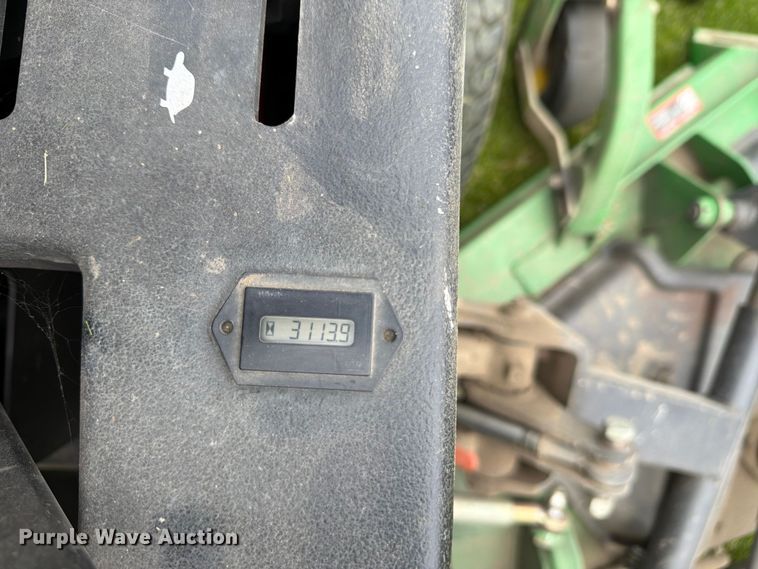 image for item FK0149 2004 John Deere Turbo 1609 ZTR lawn mower