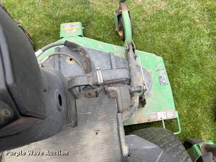image for item FK0149 2004 John Deere Turbo 1609 ZTR lawn mower