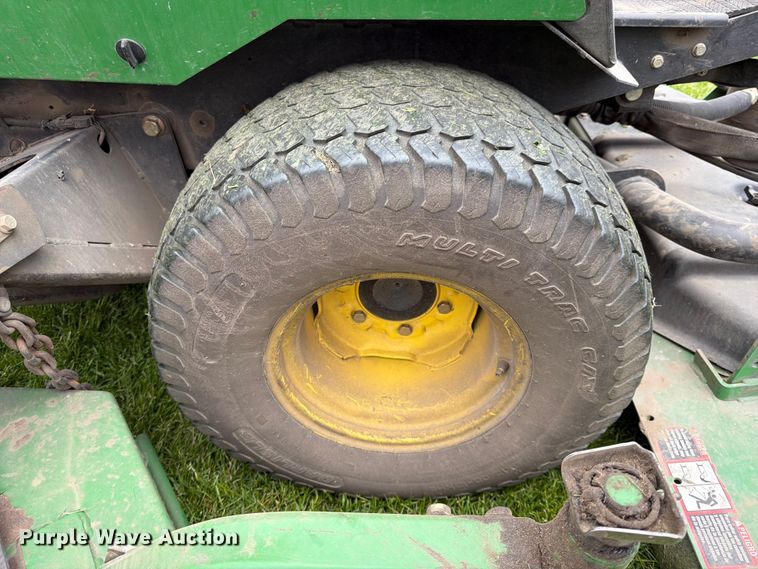 image for item FK0149 2004 John Deere Turbo 1609 ZTR lawn mower