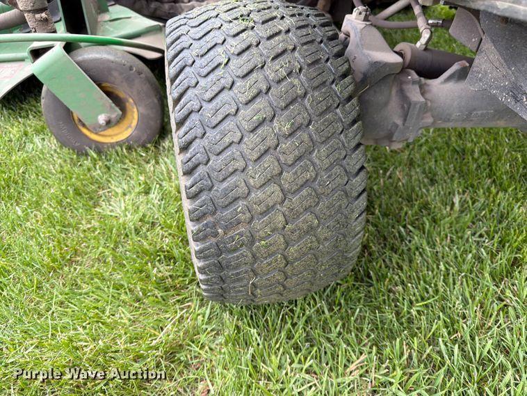 image for item FK0149 2004 John Deere Turbo 1609 ZTR lawn mower