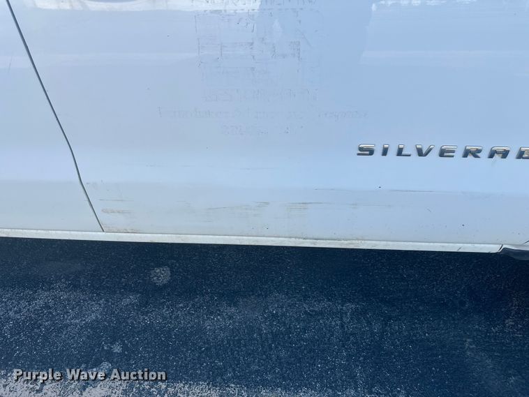 image for item FM7524 2015 Chevrolet Silverado 1500 Crew Cab pickup truck