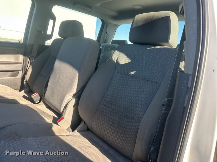 image for item FM7524 2015 Chevrolet Silverado 1500 Crew Cab pickup truck