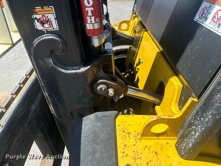 image for item FM7526 1997 Yale GLP100VXNKBE109 forklift
