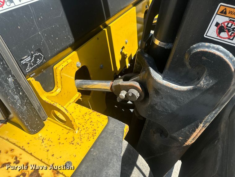 image for item FM7526 1997 Yale GLP100VXNKBE109 forklift