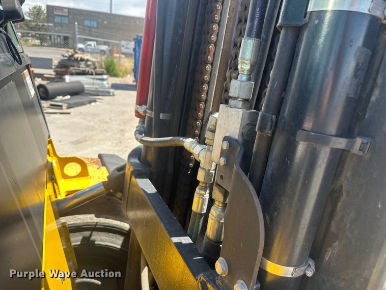image for item FM7526 1997 Yale GLP100VXNKBE109 forklift