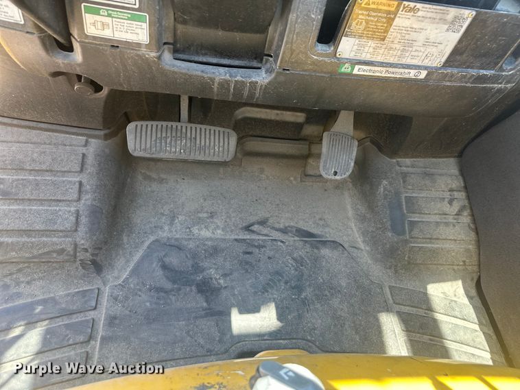 image for item FM7526 1997 Yale GLP100VXNKBE109 forklift