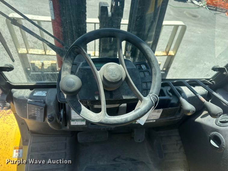 image for item FM7526 1997 Yale GLP100VXNKBE109 forklift