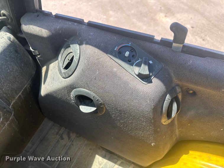 image for item FM7526 1997 Yale GLP100VXNKBE109 forklift