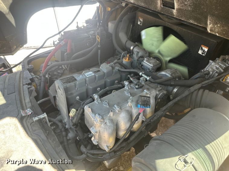 image for item FM7526 1997 Yale GLP100VXNKBE109 forklift