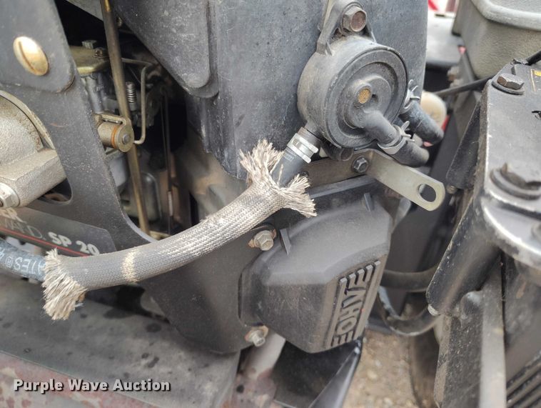 image for item IH9497 Exmark LHP4820KC ZTR lawn mower