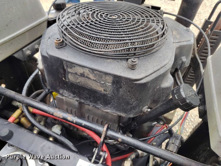 image for item IH9497 Exmark LHP4820KC ZTR lawn mower