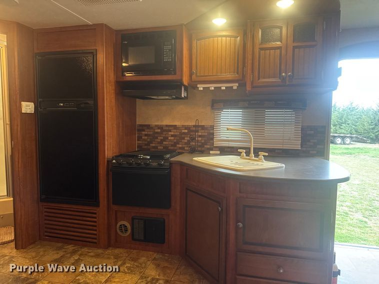 image for item MX9177 2012 White Hawk by Jayco Ultra Light camper