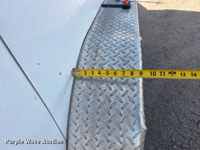 image for item MX9197 2010 Continental enclosed cargo trailer
