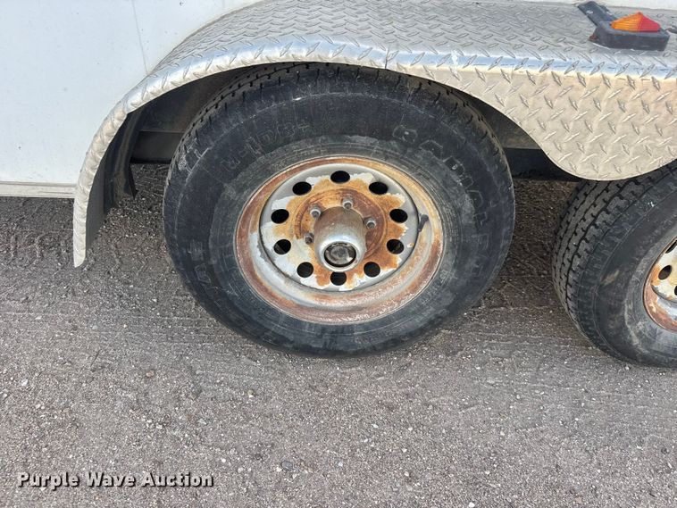 image for item MX9197 2010 Continental enclosed cargo trailer