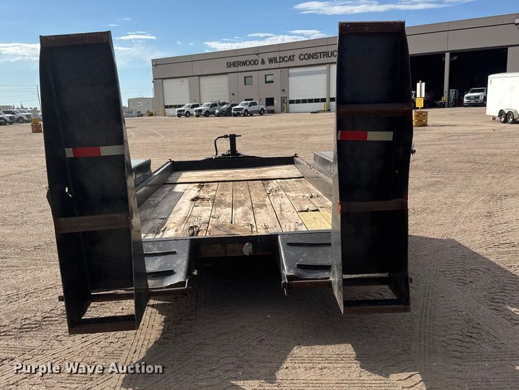 image for item MX9200 1981 Belshe WB2 Equipment trailer