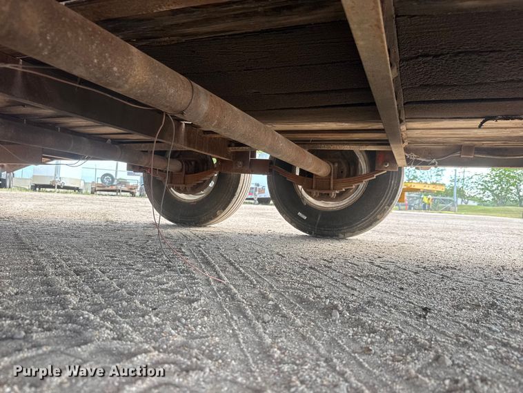 image for item MX9200 1981 Belshe WB2 Equipment trailer