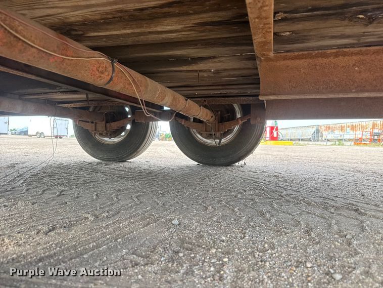image for item MX9200 1981 Belshe WB2 Equipment trailer