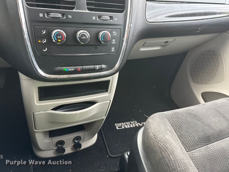 image for item MX9223 2016 Dodge Grand Caravan van