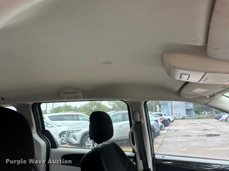 image for item MX9223 2016 Dodge Grand Caravan van