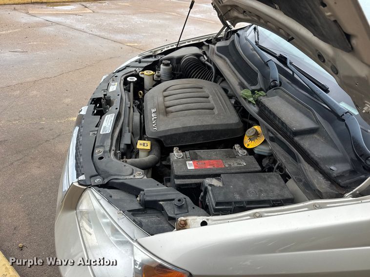 image for item MX9223 2016 Dodge Grand Caravan van