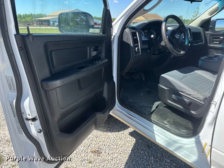 image for item MX9248 2015 RAM 1500 Crew Cab pickup truck