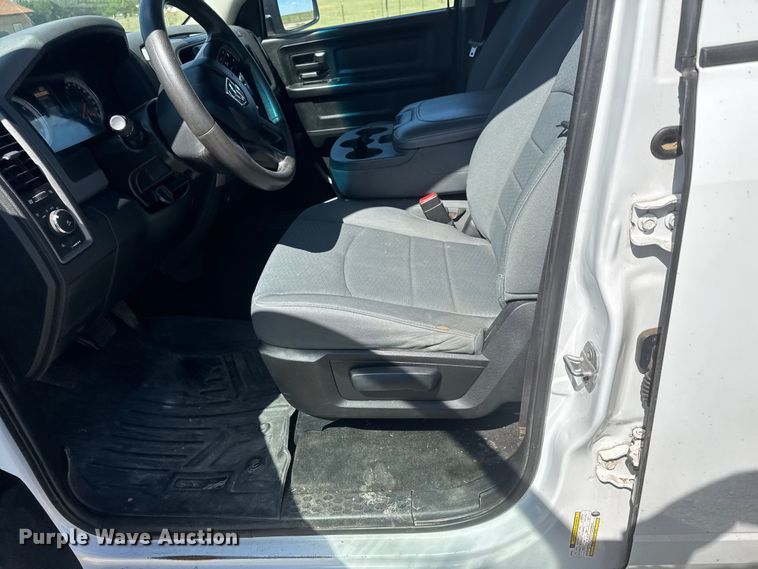 image for item MX9248 2015 RAM 1500 Crew Cab pickup truck