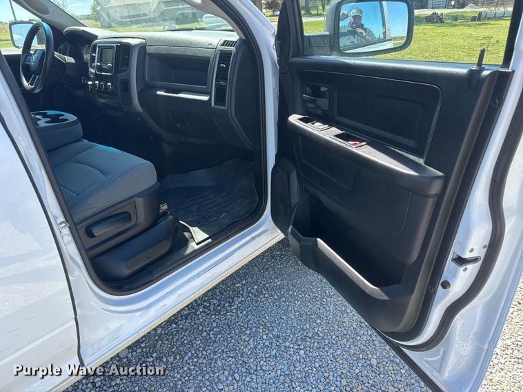 image for item MX9248 2015 RAM 1500 Crew Cab pickup truck