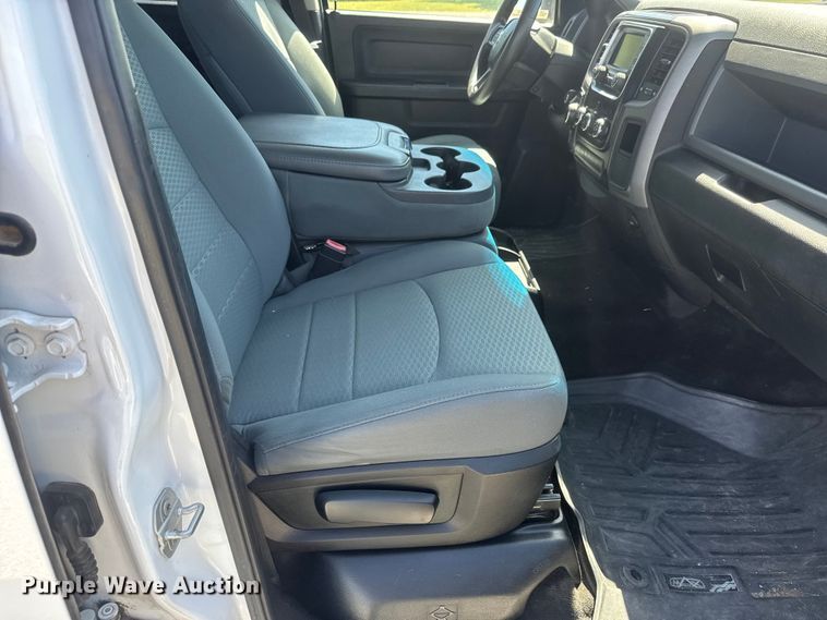image for item MX9248 2015 RAM 1500 Crew Cab pickup truck