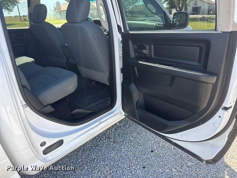 image for item MX9248 2015 RAM 1500 Crew Cab pickup truck
