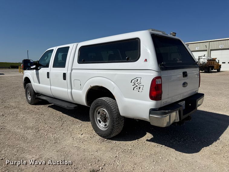 image for item MX9279 2015 Ford F250 Super Duty Crew Cab pickup truck