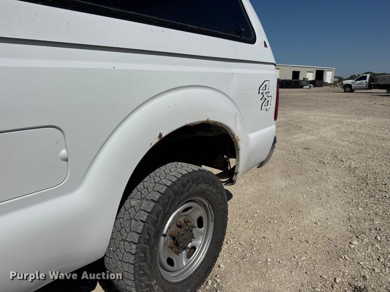 image for item MX9279 2015 Ford F250 Super Duty Crew Cab pickup truck