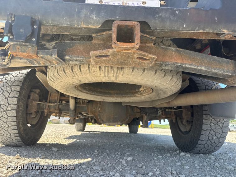 image for item MX9279 2015 Ford F250 Super Duty Crew Cab pickup truck