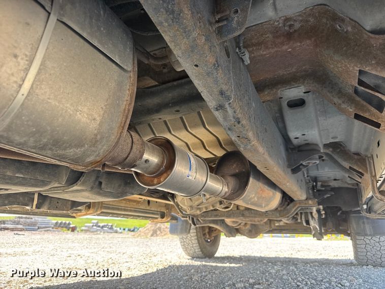 image for item MX9279 2015 Ford F250 Super Duty Crew Cab pickup truck