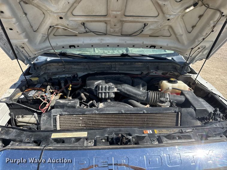 image for item MX9279 2015 Ford F250 Super Duty Crew Cab pickup truck