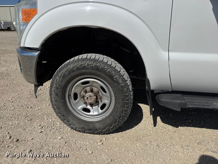 image for item MX9279 2015 Ford F250 Super Duty Crew Cab pickup truck