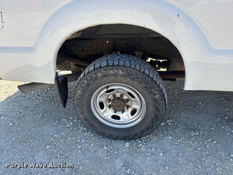 image for item MX9279 2015 Ford F250 Super Duty Crew Cab pickup truck