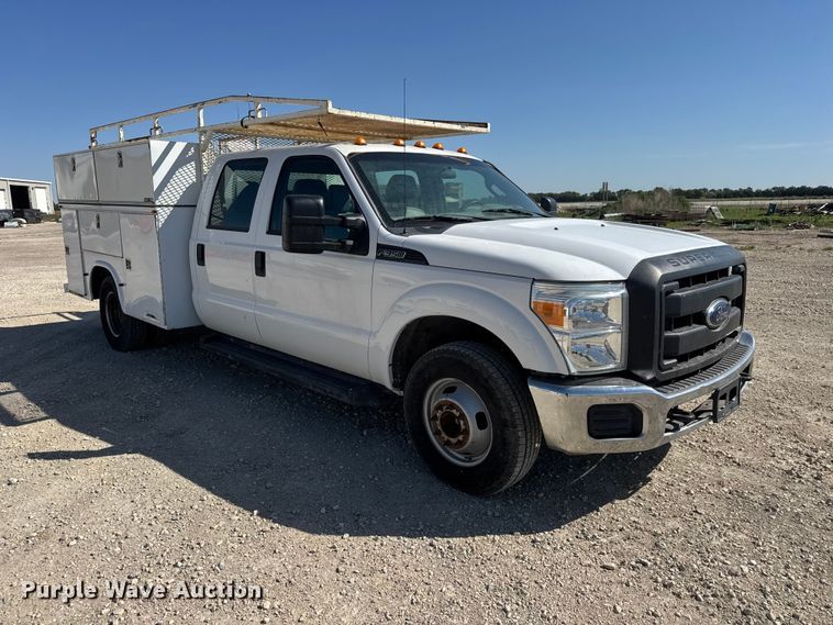 image for item MX9280 2016 Ford F-350 Crew Cab utility bed pickup truck