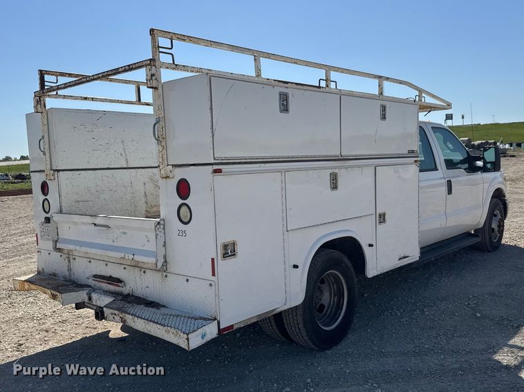 image for item MX9280 2016 Ford F-350 Crew Cab utility bed pickup truck