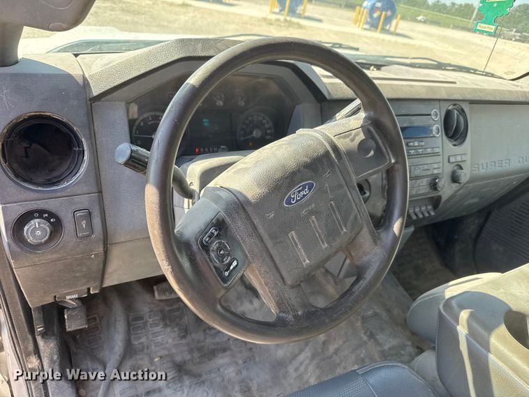 image for item MX9280 2016 Ford F-350 Crew Cab utility bed pickup truck