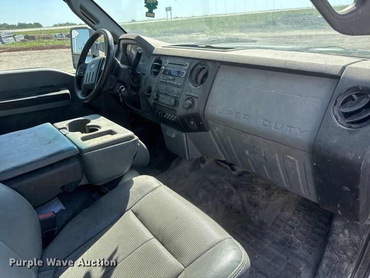 image for item MX9280 2016 Ford F-350 Crew Cab utility bed pickup truck