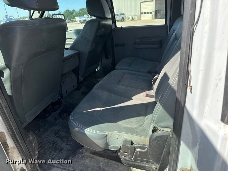 image for item MX9280 2016 Ford F-350 Crew Cab utility bed pickup truck