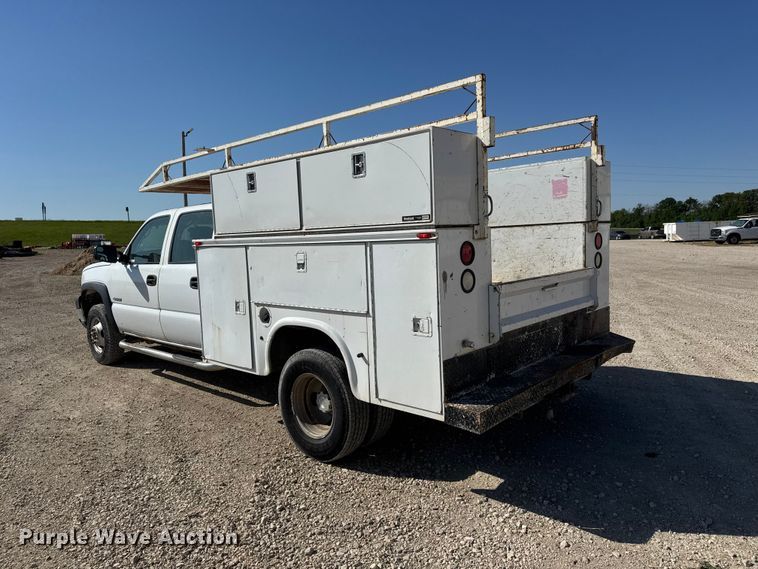 image for item MX9281 2006 Chevrolet Silverado 3500 utility bed pickup truck