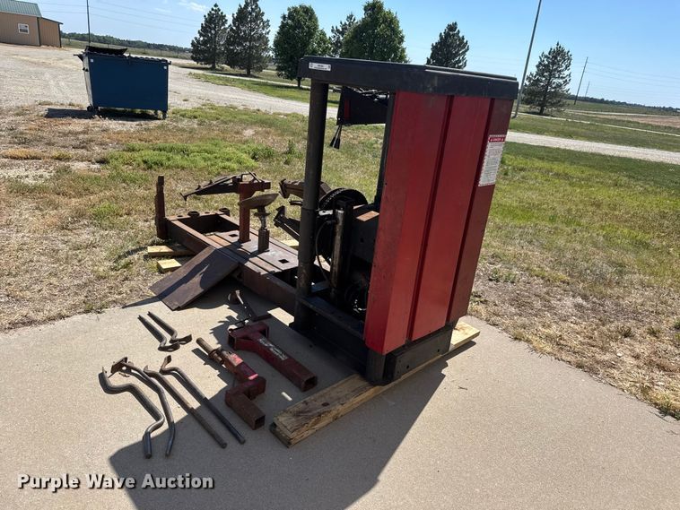 image for item MX9284 Coats 9000 tire machine