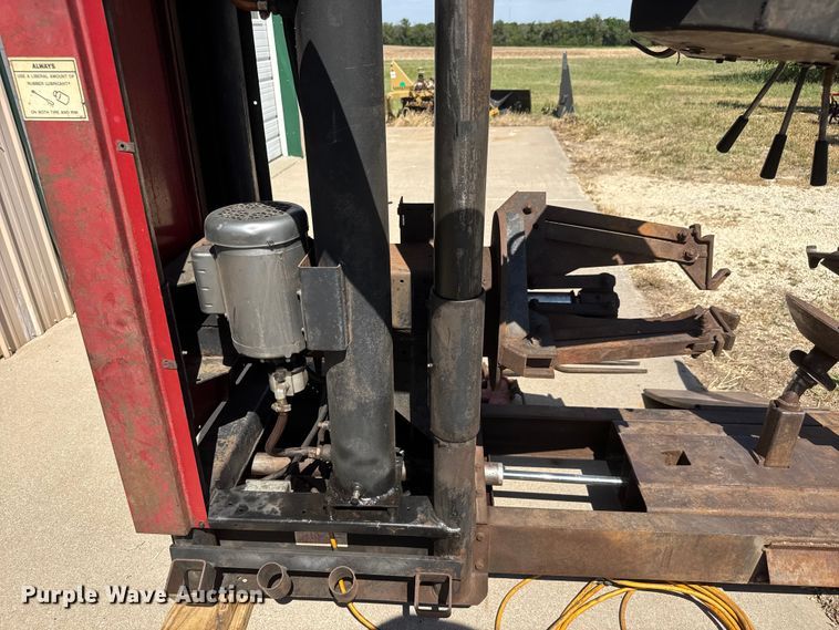 image for item MX9284 Coats 9000 tire machine