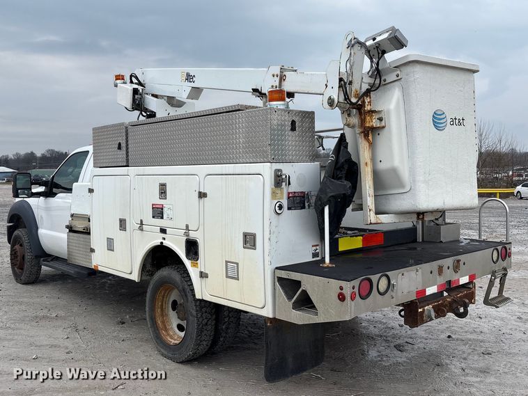 image for item YA2691 2013 Ford F450 Super Duty bucket truck