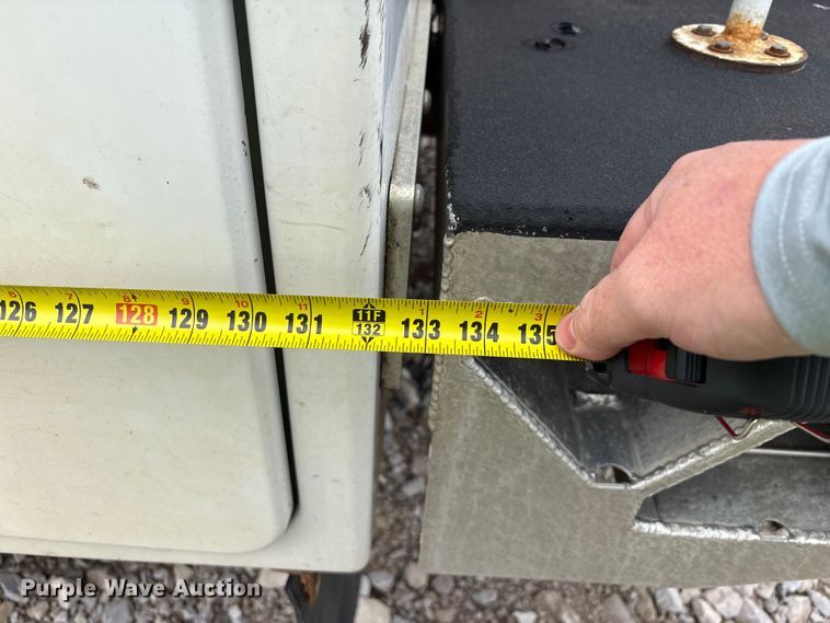image for item YA2691 2013 Ford F450 Super Duty bucket truck
