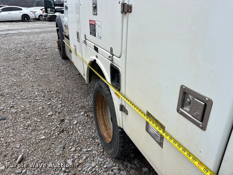 image for item YA2691 2013 Ford F450 Super Duty bucket truck