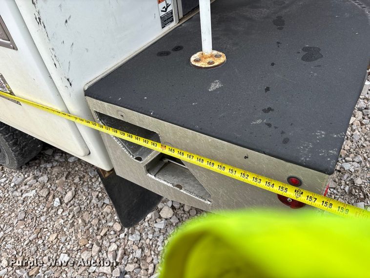 image for item YA2691 2013 Ford F450 Super Duty bucket truck