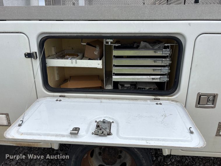image for item YA2691 2013 Ford F450 Super Duty bucket truck